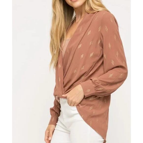 Mystree Long Sleeve Top WMNS L Mauve Gold Built In Cami Adjustable Strap Hi Low - Picture 3 of 12